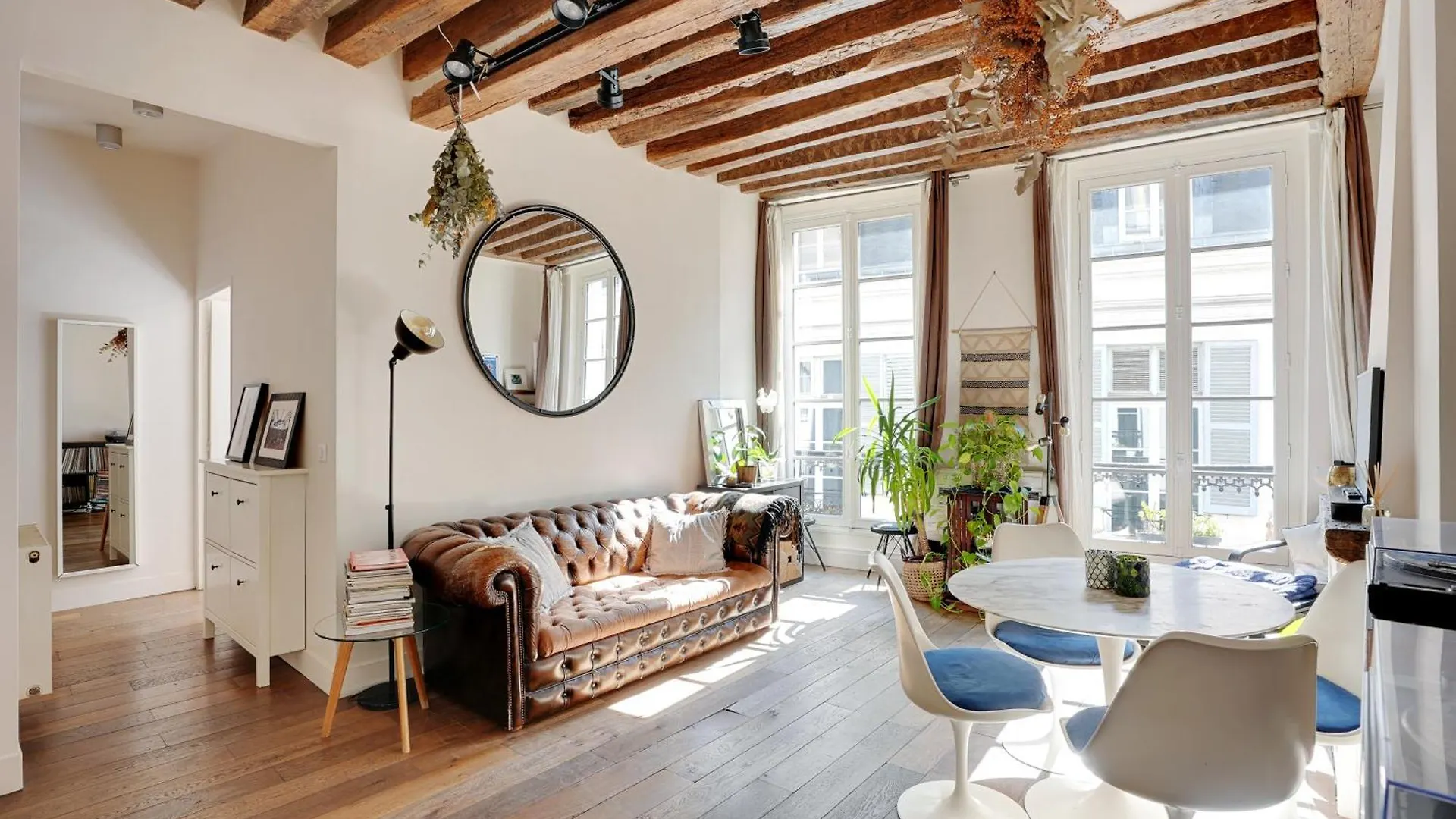 Charming Saint Germain *